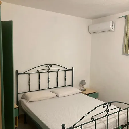 Olivastro Apartment